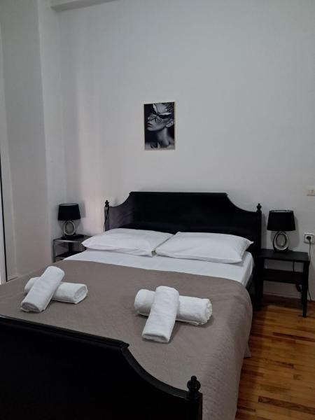 A la foto es mostra l'objecte Rooms fbΓιώργος Πιπερης situat a la ciutat de Tríkala.