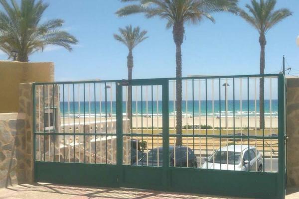 Na fotografii je vidět objekt ELEGANTE APARTAMENTO 1 LÍNEa nacházející se ve městě Benimagrell.