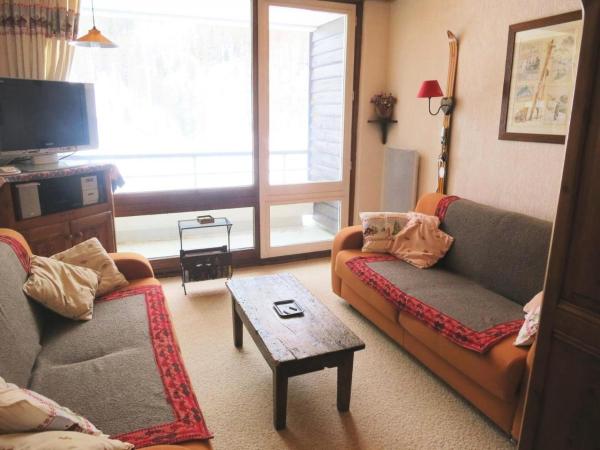 Na fotografii je vidět objekt Résidence Luberon - Super Appartement aux Pieds des Pistes 5 Couchages MAE-0081 nacházející se ve městě Vars.
