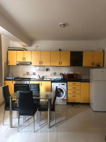 A la foto es mostra l'objecte Prelungirea Ghencea Apartments situat a la ciutat de Bragadiru.