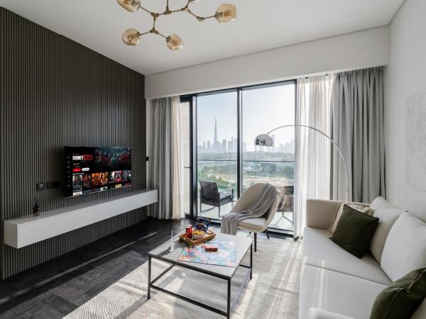 A la foto es mostra l'objecte Dubai Skyline with Burj View and Balcony - Dream Stay situat a la ciutat de Dubai.