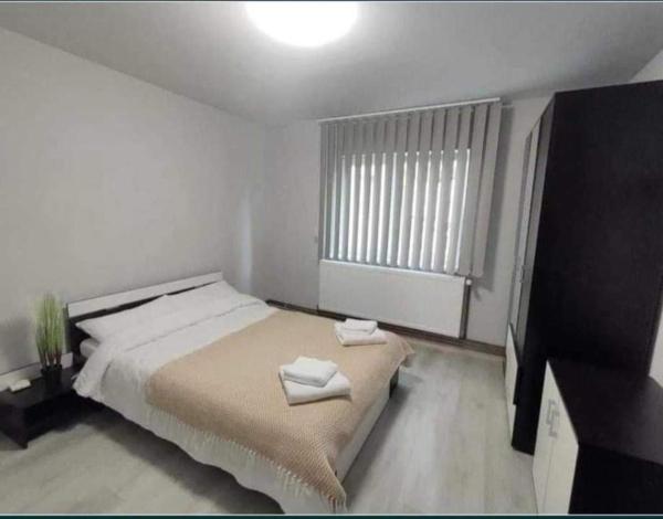 Na fotografii je vidět objekt Teius Central nacházející se ve městě Teiuş.