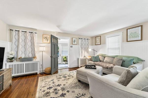 Charming 4-bed 2- Bath Home Close Proximity To Princeton Area And Sesame Place - New Jersey