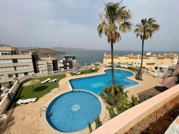A la foto es mostra l'objecte Vista Cala del Pino situat a la ciutat de Isla Ciervo.