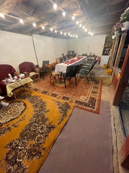 A la foto es mostra l'objecte Casa Zizi situat a la ciutat de Suduleni.