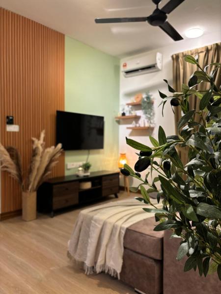 Qaseh Ain Homestay Klia Transit & Staycation - Sepang