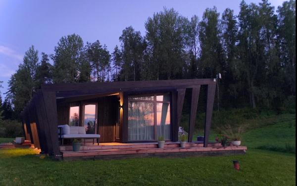 Na fotografii je vidět objekt Tondikaku Holiday Home nacházející se ve městě Uderna.
