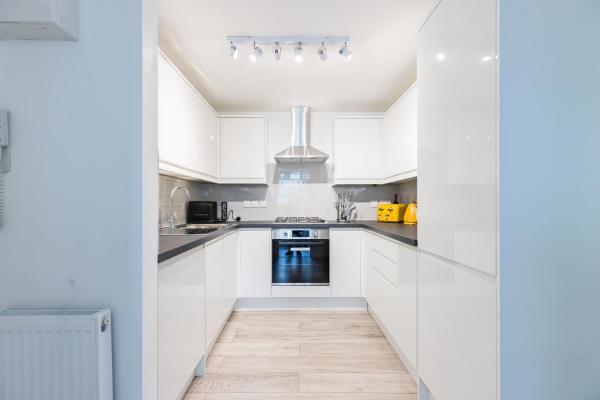 Kuva 7: 2bed flat in Nottinghill