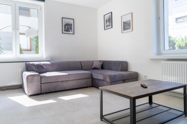 A la foto es mostra l'objecte Fabryczna Comfy Apartment by BookingHost situat a la ciutat de Piotrowice.
