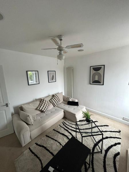 På billedet ses objektet Ipswich town centre two bed apartment beliggende i byen Ipswich.