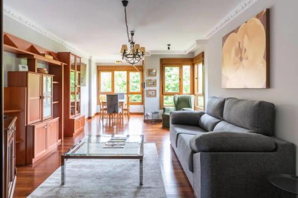 På billedet ses objektet Apartamento Playa del Sardinero Avenida Infantes beliggende i byen Santander.
