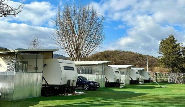 Nella foto è visibile l'oggetto Pocheon Lodge Caravan Camping Site situato nella città di Kip'iul.