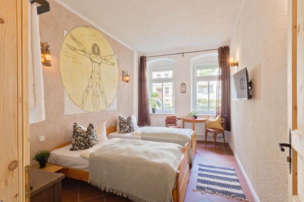 Na fotografii je vidět objekt Doppelzimmer II Gästezimmer in Unterkunft mit Gemeinschaftsbad und Gemeinschaftsküche Chemnitz nacházející se ve městě Chemnitz (Saská Kamenice).