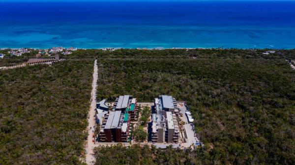 Na zdjęciu widoczny jest obiekt Seascape apartment near the beach with a sea-view rooftop and infinity pool położony w mieście Tulum.