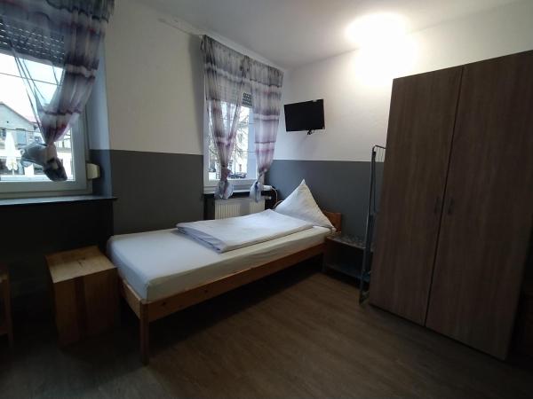 A la foto es mostra l'objecte Möblierte Wohnung für 6 Personen - KMK Monteure situat a la ciutat de Besch.