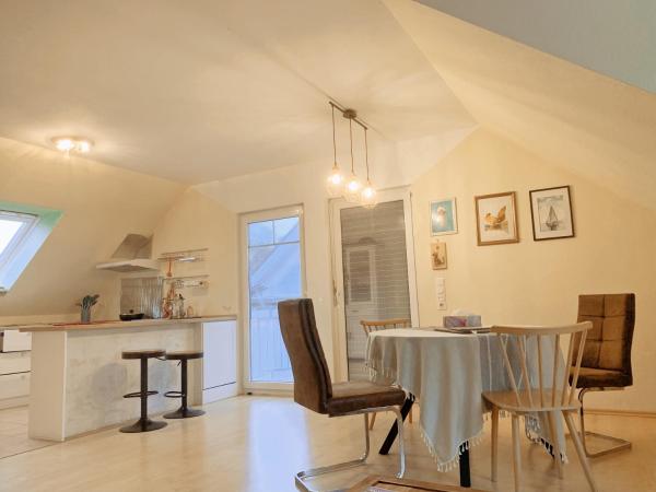 Na zdjęciu widoczny jest obiekt OTTOC Ferienwohnung położony w mieście Nohn.