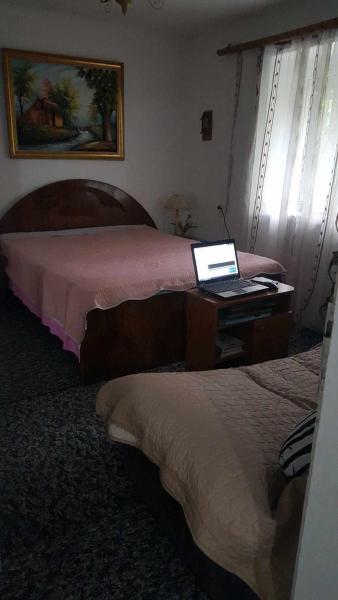 Na fotografii je vidět objekt Leskovik House nacházející se ve městě Leskovik.