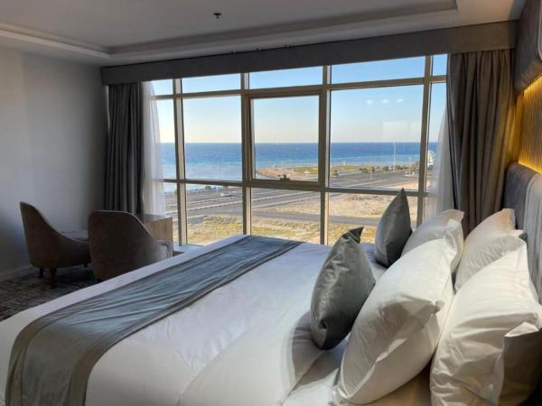 Na zdjęciu widoczny jest obiekt Sweet Land Hotel położony w mieście Khuff.