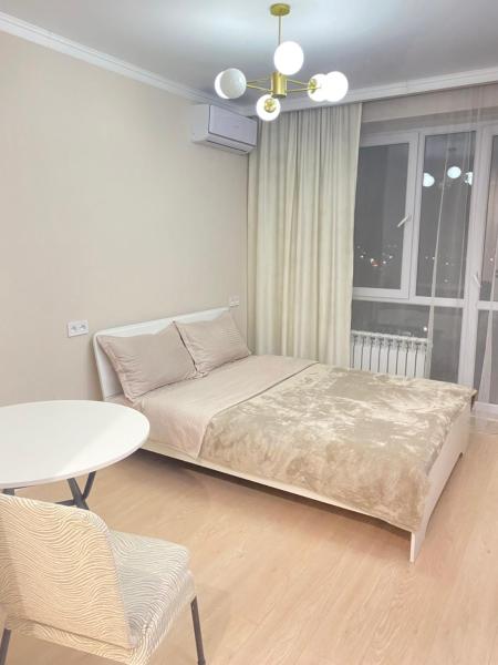 На фото показан объект Студия в ЖК Теремки, расположенный в городе Qarasū.