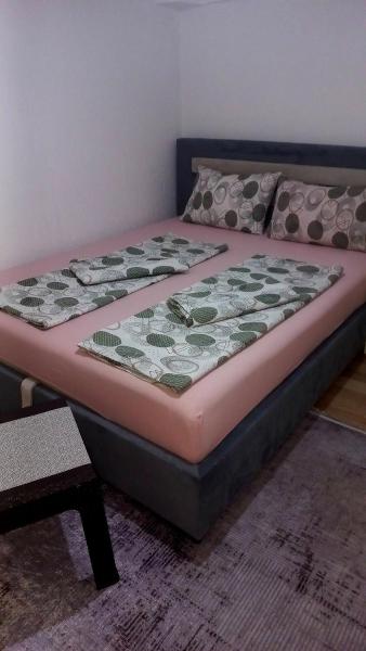 På billedet ses objektet Apartman Emina beliggende i byen Visoko.