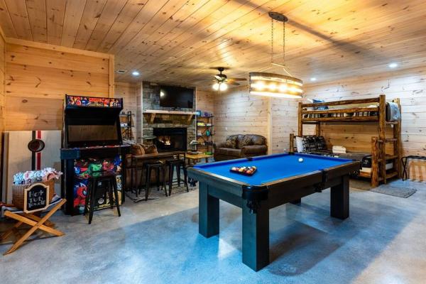 Luxe Family Cabin 8 Min To Downtown Blue Ridge - Blue Ridge, GA