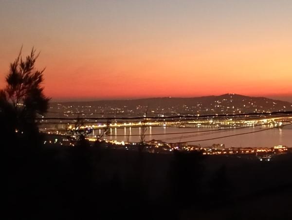 Na foto é possível ver o objeto Chambre d'hôte localizado na cidade de Aïn Zeïtoûria.