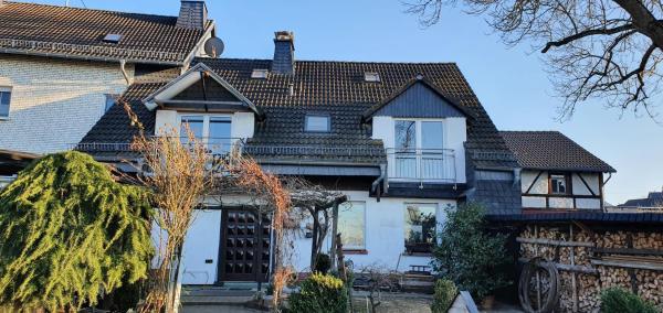 På billedet ses objektet Gina`s Ferienwohnung beliggende i byen Argenthal.