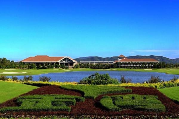 A la foto es mostra l'objecte Zhuhai Golden Gulf Golf Glub situat a la ciutat de Nanshui.
