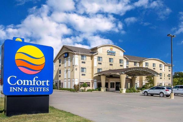 A la foto es mostra l'objecte Comfort Inn & Suites Atoka situat a la ciutat de Atoka.