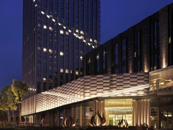 Στη φωτογραφία φαίνεται το αντικείμενο Chongqing The Lotus Hotel που βρίσκεται στην πόλη Tuzhu.