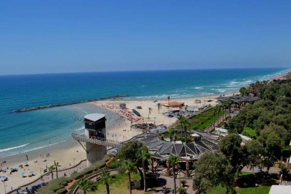 写真にはGannot Hadar市にあるAppartement Centre Ville Netanyaが写っています。