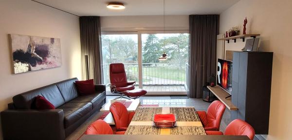 På billedet ses objektet Warnemünde Residenz im Kurpark Fewo Seestern REF 41165 beliggende i byen Warnemünde.