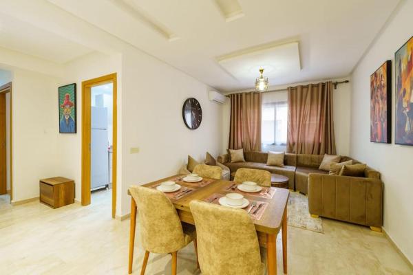 Luxury Appartement Cosy 2BR City center Secure Parking Wifi, Marrakech