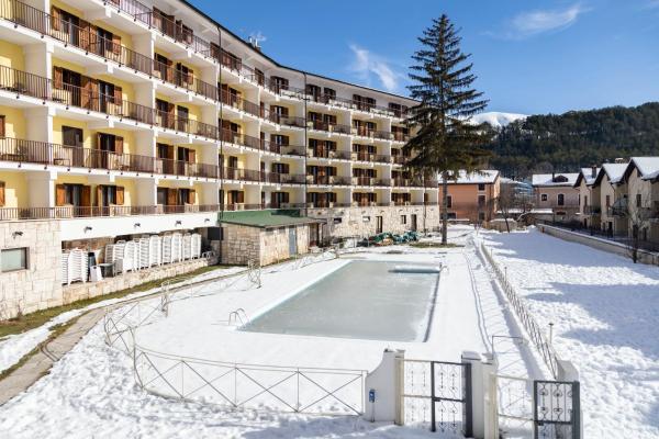 På billedet ses objektet Grand Hotel del Parco beliggende i byen Pescasseroli.