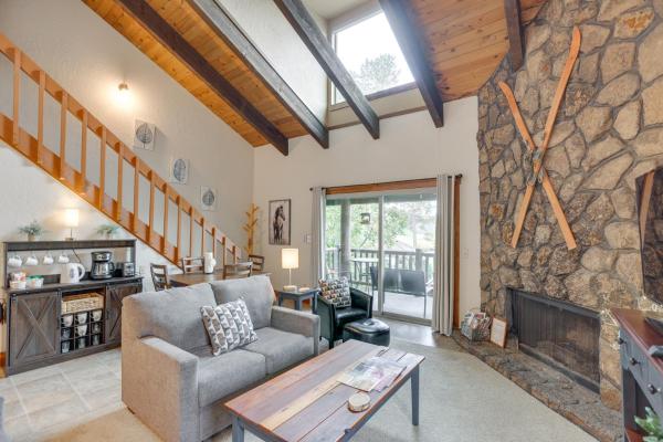 Mountain-view Condo: Walk To Sunriver Resort - Sunriver, OR