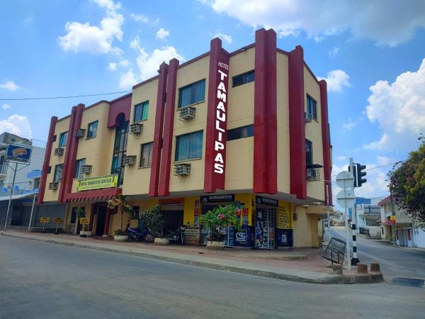 Na zdjęciu widoczny jest obiekt Hotel Tamaulipas Mixteca położony w mieście Corozal.