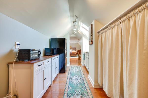 Foto 5: Studio in Historic Cathedral Hill Neighborhood!