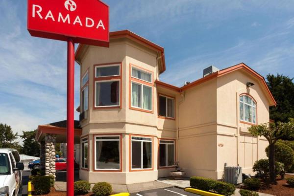 The photo shows the Ramada by Wyndham SeaTac Airport North located in the city of Seattle.