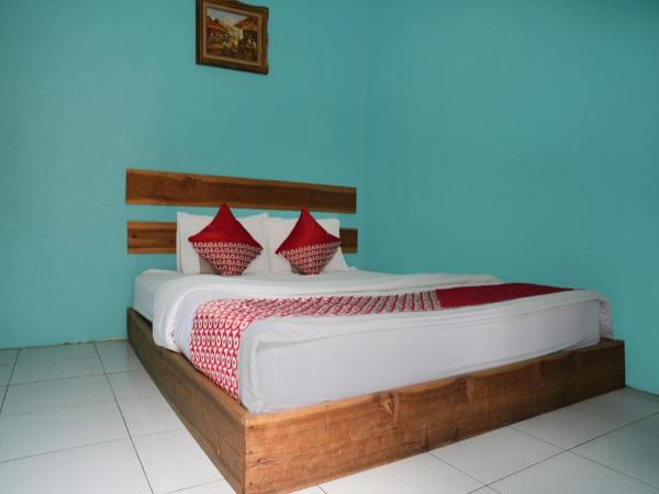 Στη φωτογραφία φαίνεται το αντικείμενο Hotel O Penginapan Raja που βρίσκεται στην πόλη Sukabumi.