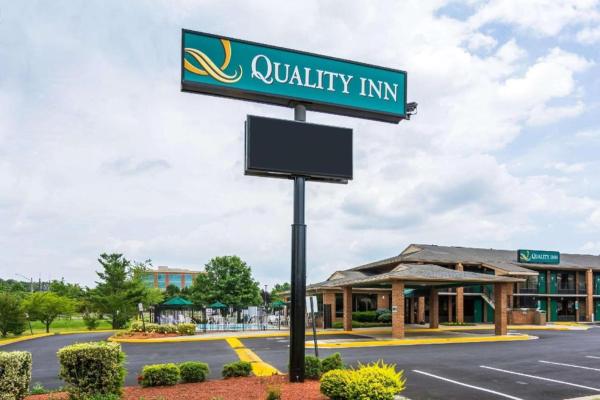 A la foto es mostra l'objecte Quality Inn situat a la ciutat de Manassas.