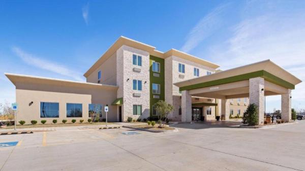 A la foto es mostra l'objecte Best Western Lindsay Inn & Suites situat a la ciutat de Lindsay.