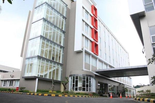 A la foto es mostra l'objecte Horison Hotel Sukabumi situat a la ciutat de Sukaraja.
