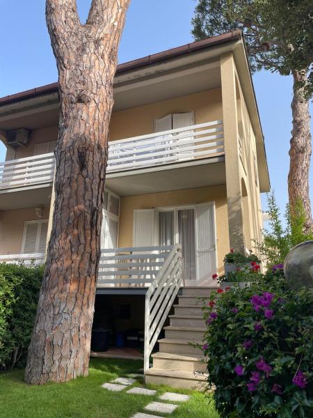 A la foto es mostra l'objecte VILLA a 10 minuti dal mare Fregene situat a la ciutat de Fregene.