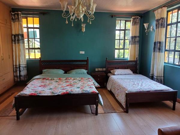 På billedet ses objektet Spacious Home 5 minutes away from Thika Super Highway beliggende i byen Thika.
