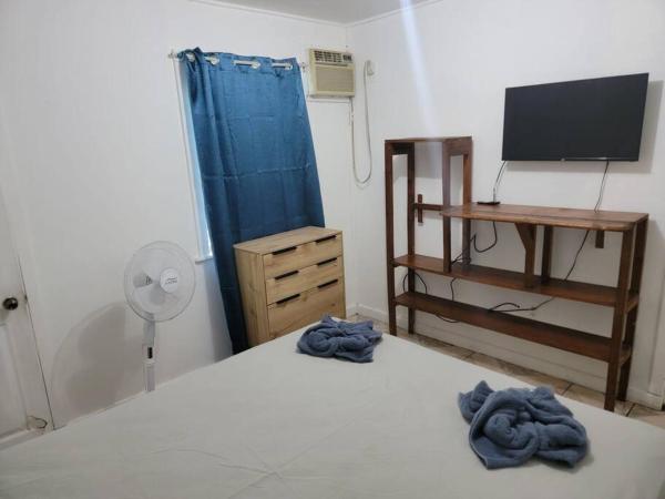 A la foto es mostra l'objecte Apartment in center of town #1 situat a la ciutat de Utila.