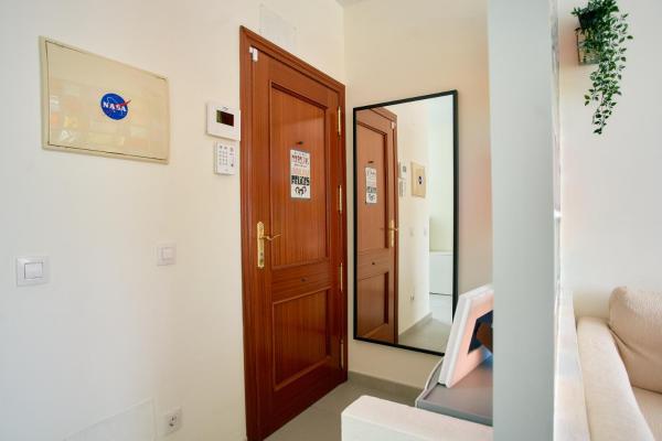 Bilde 6: Work & Pet friendly Urban Home next to the Beach