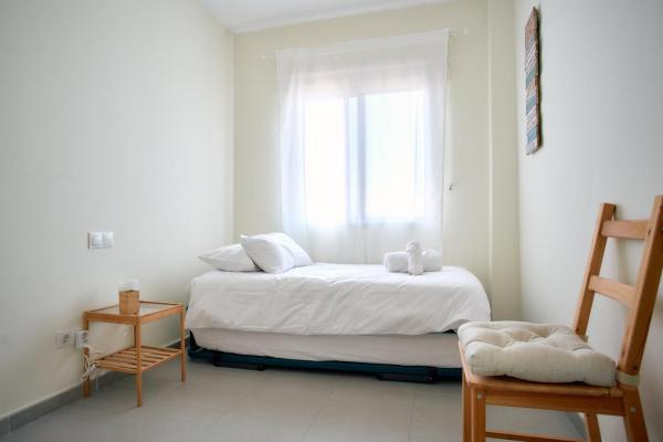 Bilde 7: Work & Pet friendly Urban Home next to the Beach