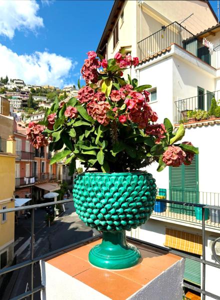 Le Pigne House With Terrace In Taormina Centre - Taormina