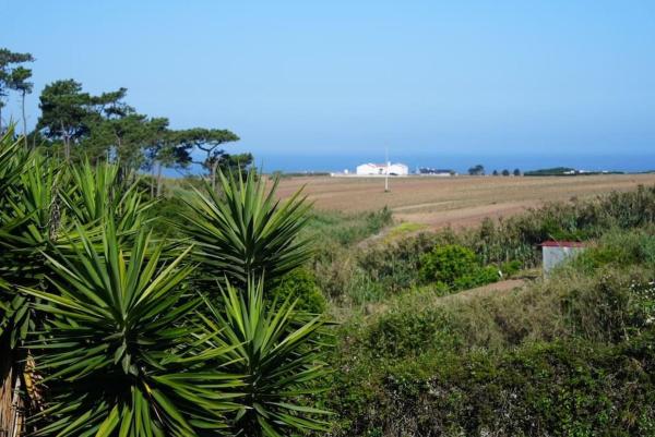 Na fotografii je vidět objekt Retreat Centre with seaviews, near surf and golf nacházející se ve městě São Bernardino.