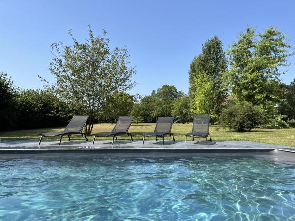 L'oasis Familiale - Piscine - Parking - 10 Pers - Le Mans